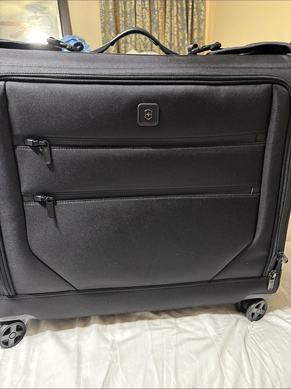 Vitorinox bi-fold wheeled garment suitcase. NWOT